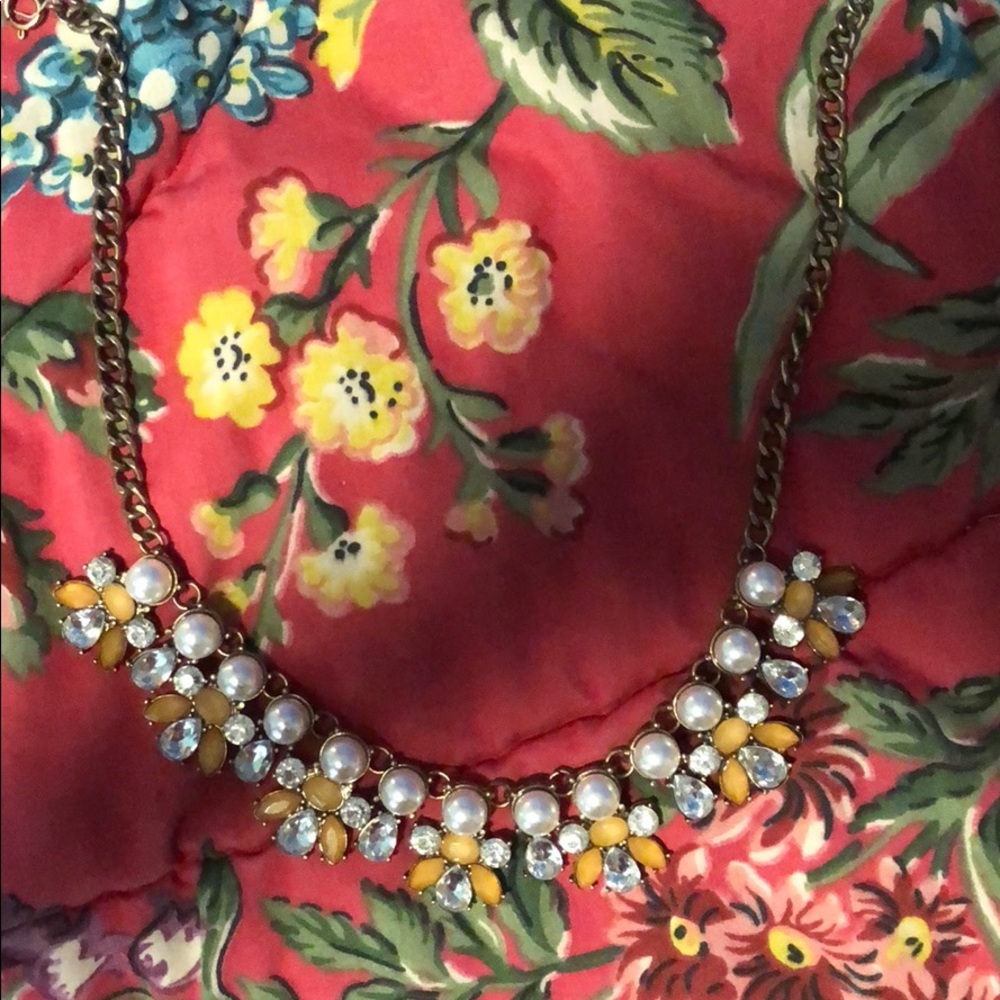 Statement necklace